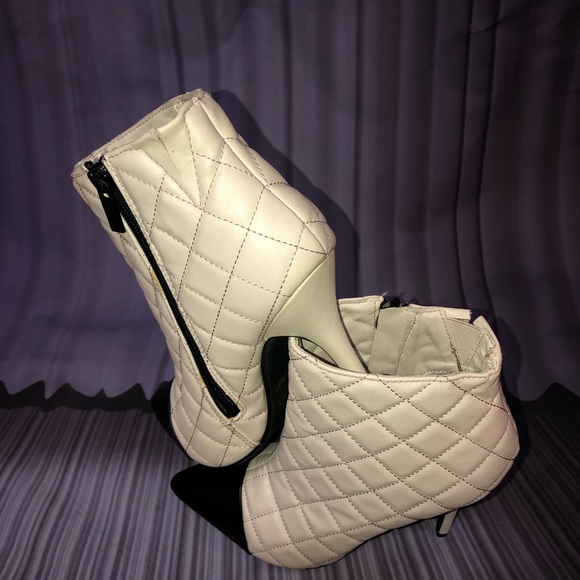 Dollhouse Shoes - Dollhouse bottles